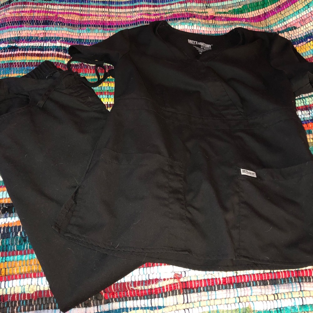 Grey’s Anatomy black scrubs size medium